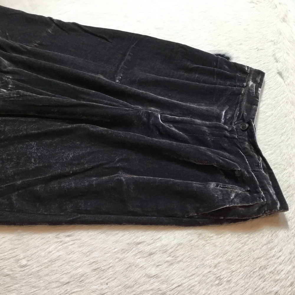 Madewell velvet trousers with a tapered wide leg high rise - Picture 4 of 7